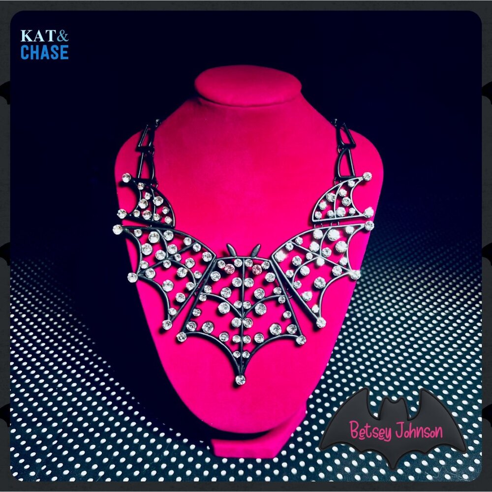 2024 Betsey Johnson Bat Statement Necklace Rhinestone Black Bib Wings Halloween